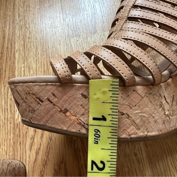 Franco Sarto Tan/ Beige Leather  Sarto Shoes Sombre Wedge Sandals Size 9M - Picture 11 of 13